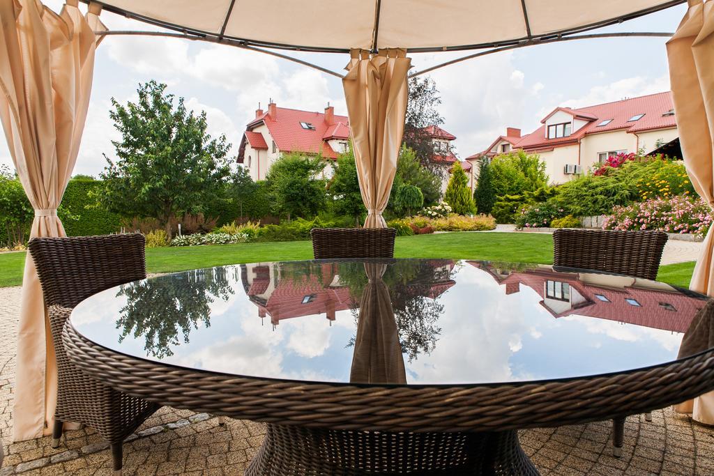 Hotel Panorama Ostrowiec Świętokrzyski Dış mekan fotoğraf