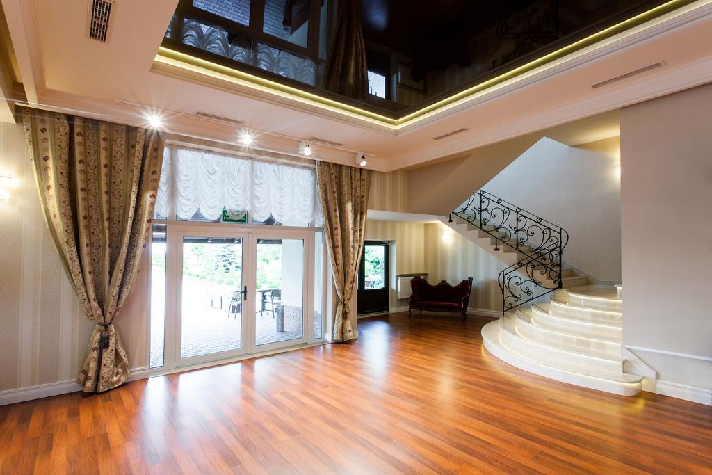 Hotel Panorama Ostrowiec Świętokrzyski Dış mekan fotoğraf
