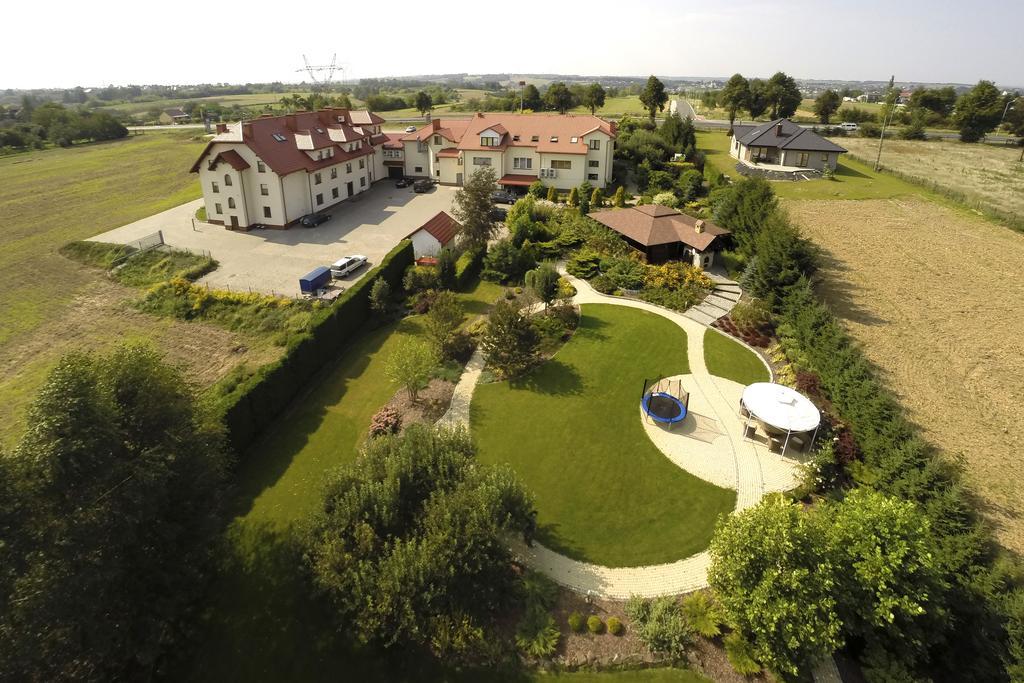 Hotel Panorama Ostrowiec Świętokrzyski Dış mekan fotoğraf