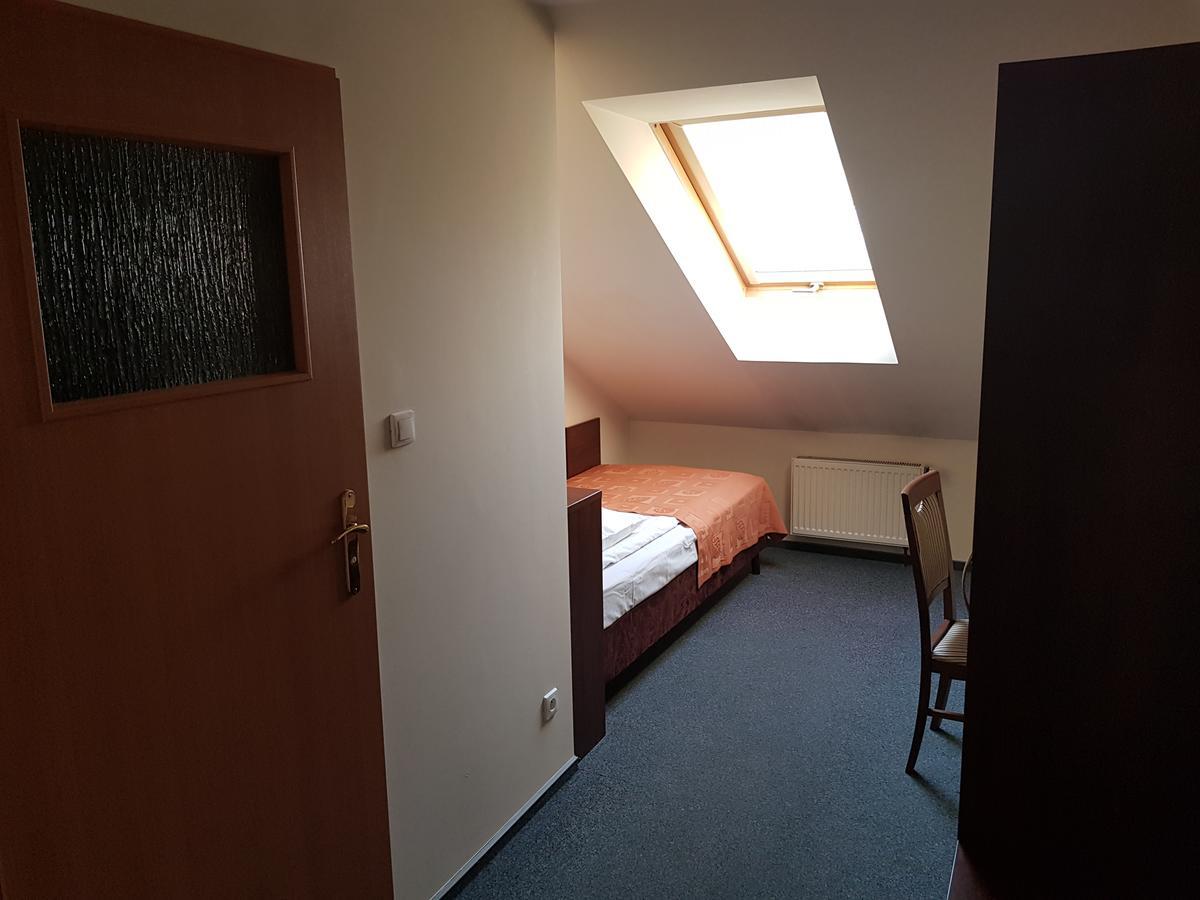 Hotel Panorama Ostrowiec Świętokrzyski Dış mekan fotoğraf