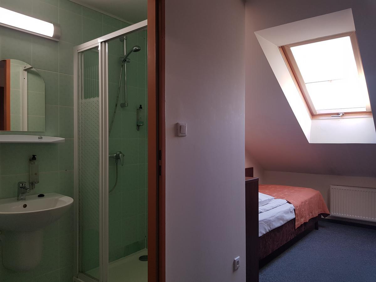 Hotel Panorama Ostrowiec Świętokrzyski Dış mekan fotoğraf