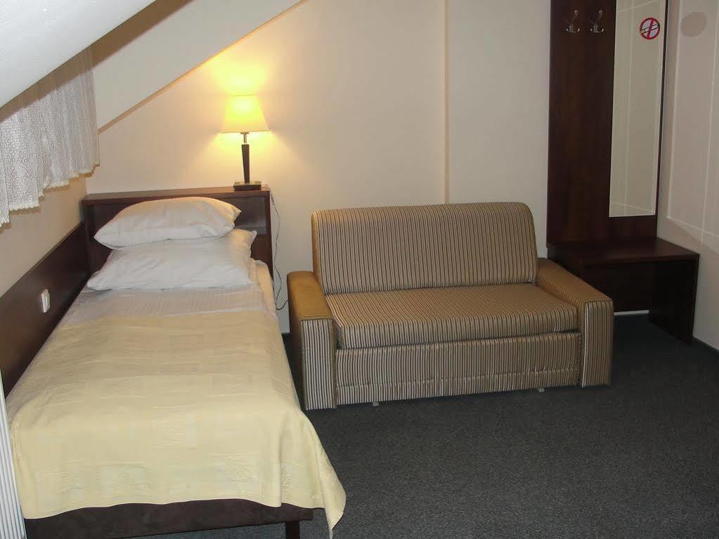 Hotel Panorama Ostrowiec Świętokrzyski Dış mekan fotoğraf