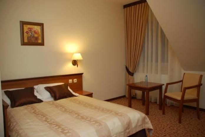 Hotel Panorama Ostrowiec Świętokrzyski Dış mekan fotoğraf
