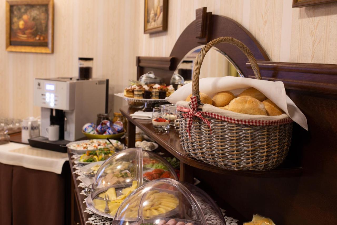 Hotel Panorama Ostrowiec Świętokrzyski Dış mekan fotoğraf